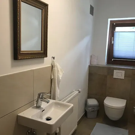 Ingrid Hoerbiger ミッタージル